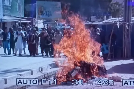 "Taliban" qubernatorun evində külli miqdarda spirtli içki aşkarladı - FOTO