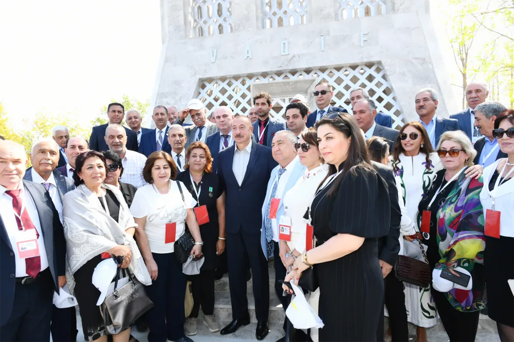 Prezidentlə xanımı Şuşada Vaqif Poeziya Günlərinin açılışında - VİDEO - YENİLƏNDİ