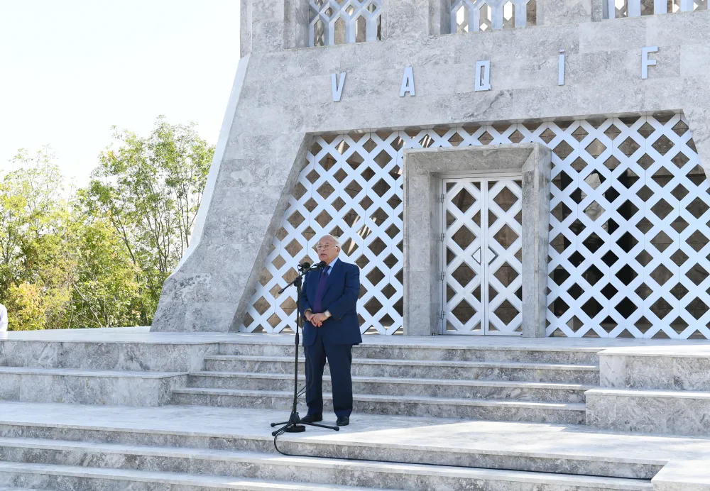 Prezidentlə xanımı Şuşada Vaqif Poeziya Günlərinin açılışında - VİDEO - YENİLƏNDİ