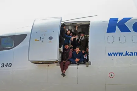 "Taliban" sabahdan Kabil hava limanına tam nəzarət edəcək