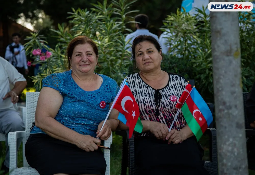 Paytaxtda Türkiyənin Zəfər bayramı qeyd olundu - FOTOLAR