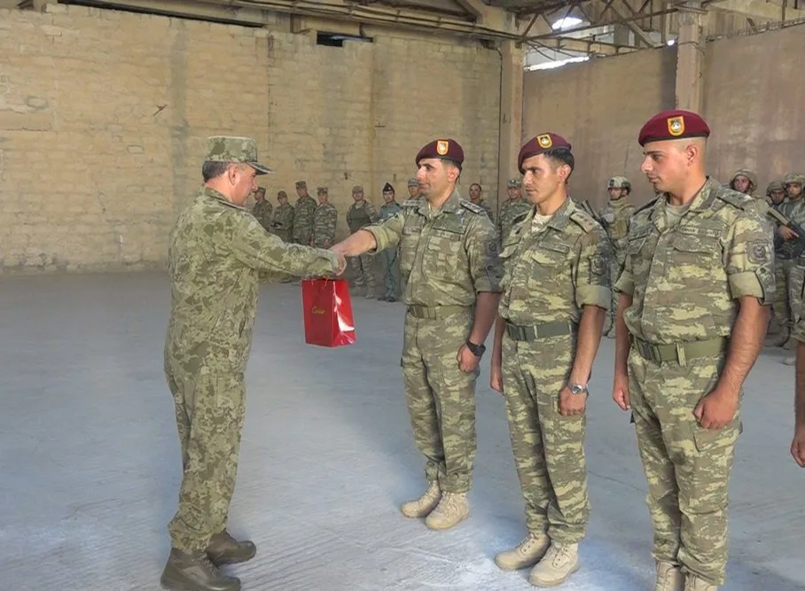 Əlahiddə Ümumqoşun Ordunun xüsusi təyinatlı bölmələrində taktiki-xüsusi təlim keçirilib - Video/Foto