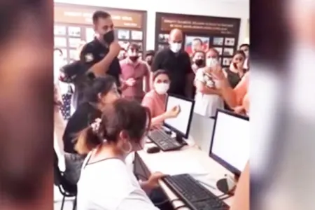Tibb işçisi maska taxmadı, vətəndaşlar etiraz etdi - Video