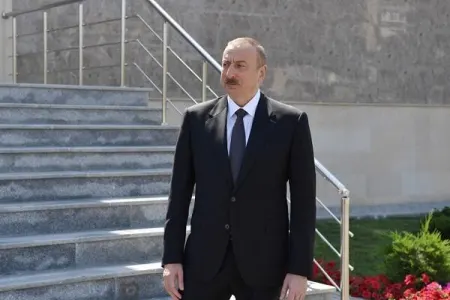 İlham Əliyev Sumqayıta getdi