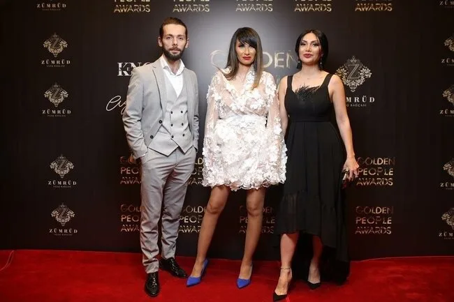 Elvin Elxan ilin maqazin jurnalisti seçildi