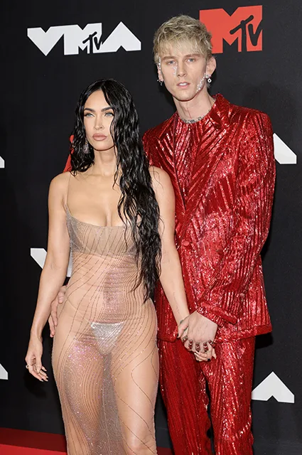 Məşhurlar qırmızı xalçada - "MTV Video Music Awards 2021" - FOTOLAR