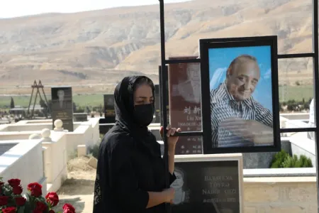 Əməkdar artist Yaqub Zurufçu dəfn edildi - FOTOLAR - VİDEO - YENİLƏNİB