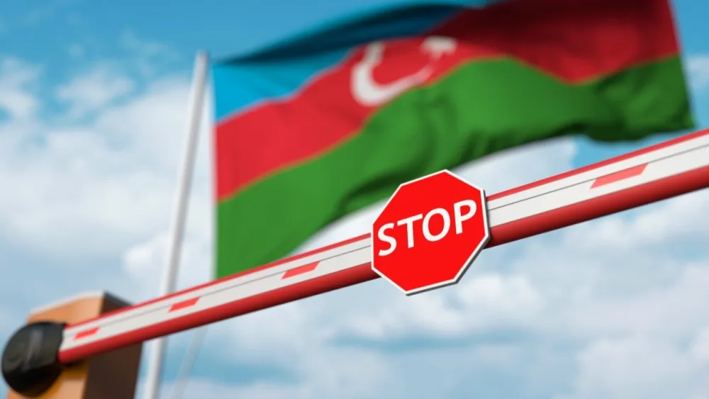 Bu şəxslər şəhid ailələrini aldatdılar - Foto/Video