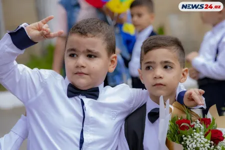 İlk dəfə məktəbdə - FOTOREPORTAJ