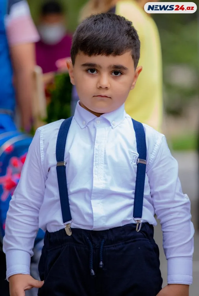 İlk dəfə məktəbdə - FOTOREPORTAJ