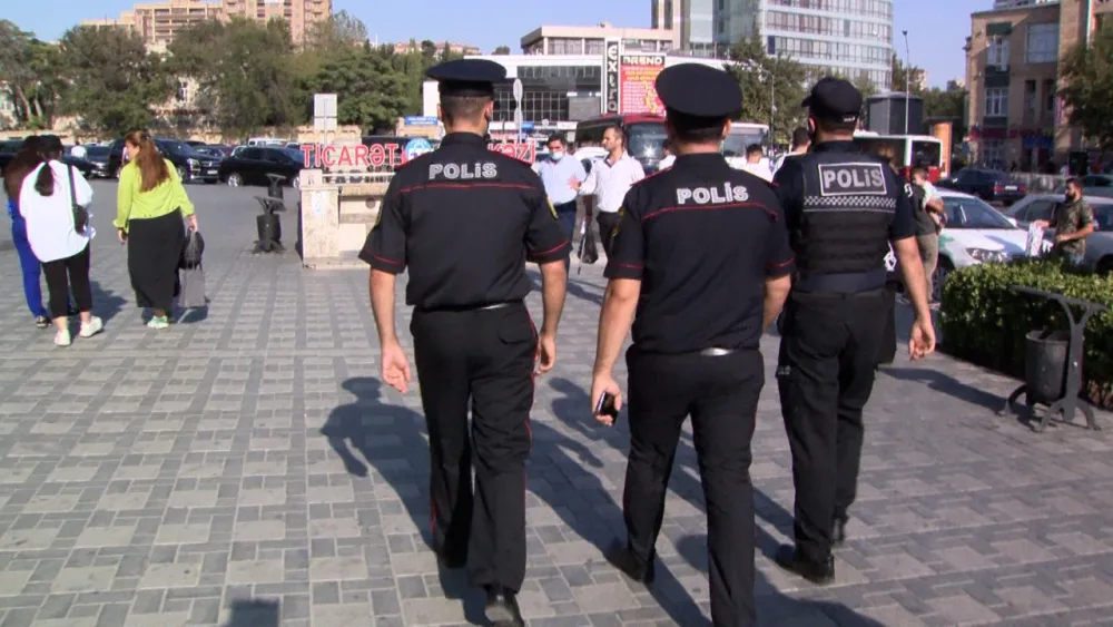 Keçidlərdəki ticarət obyektlərində reyd: - 20-yə yaxın şəxs cərimələndi - Foto/Video