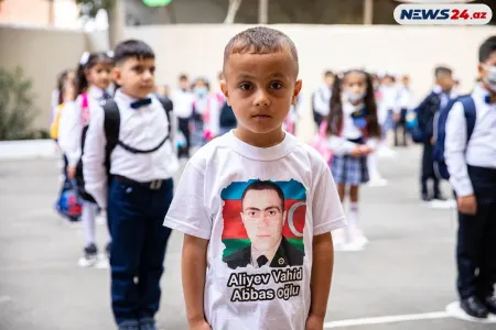 Məktəbə ilk dəfə ayaq basan Şəhid övladı: - "YAXŞI OXUYUB HƏRBÇİ OLACAM" - VİDEOREPORTAJ