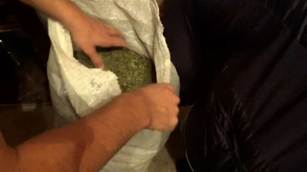 13 nəfərdən 27 kiloqram narkotik götürüldü - FOTO/VIDEO