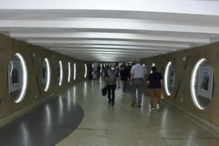 Metroda "Könlüm keçir Qarabağdan" sərgisi açıldı