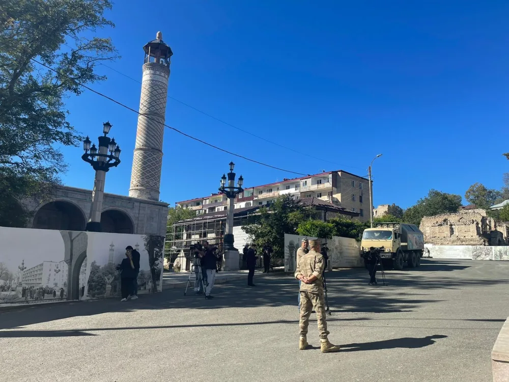 Prezidentin xalqa müraciəti Şuşada belə izlənildi - Fotolar/Video
