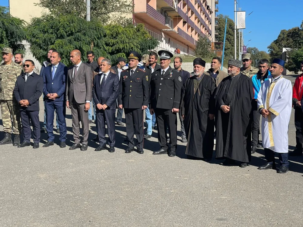 Prezidentin xalqa müraciəti Şuşada belə izlənildi - Fotolar/Video