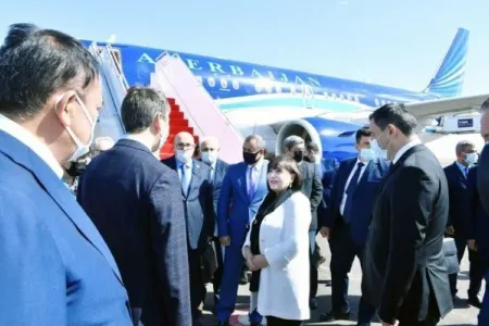 Sahibə Qafarova Qazaxıstana getdi - FOTO