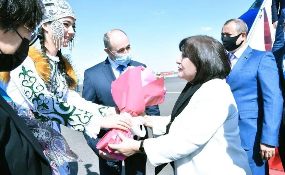 Sahibə Qafarova Qazaxıstana getdi - FOTO