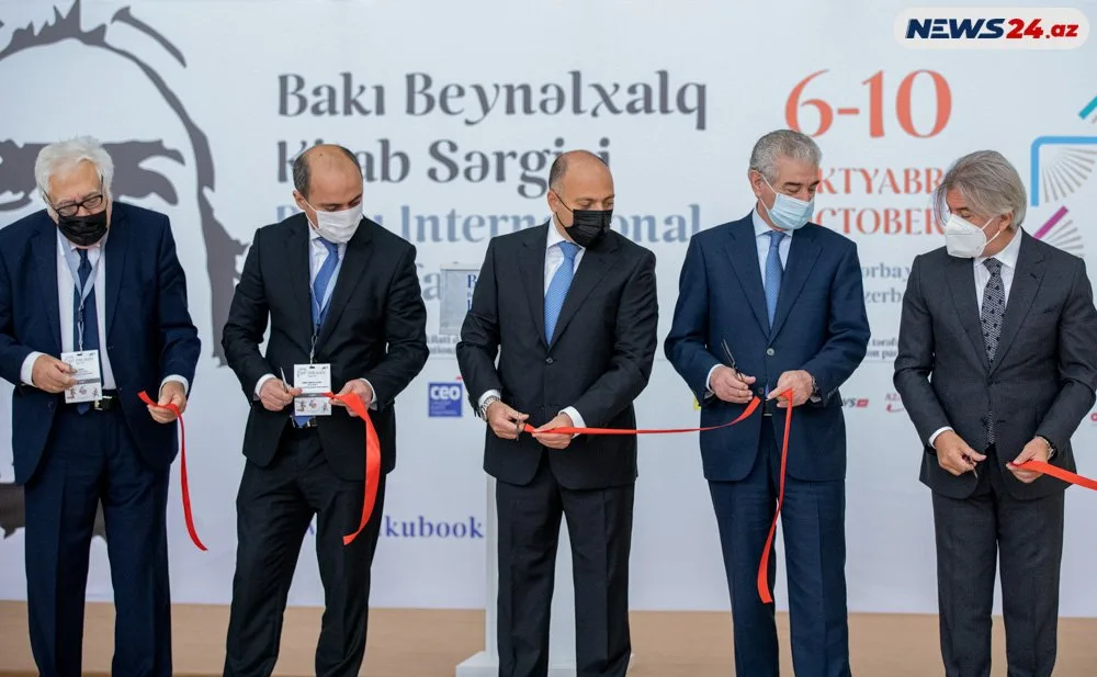 "Biz Qarabağa silahla yox, kitabla qayıdırıq" - KİTAB SƏRGİSİNDƏN FOTOLAR - YENİLƏNDİ