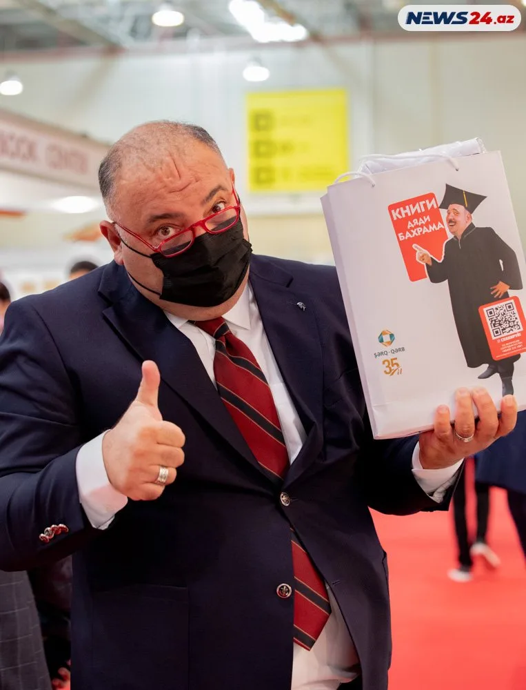 "Biz Qarabağa silahla yox, kitabla qayıdırıq" - KİTAB SƏRGİSİNDƏN FOTOLAR - YENİLƏNDİ