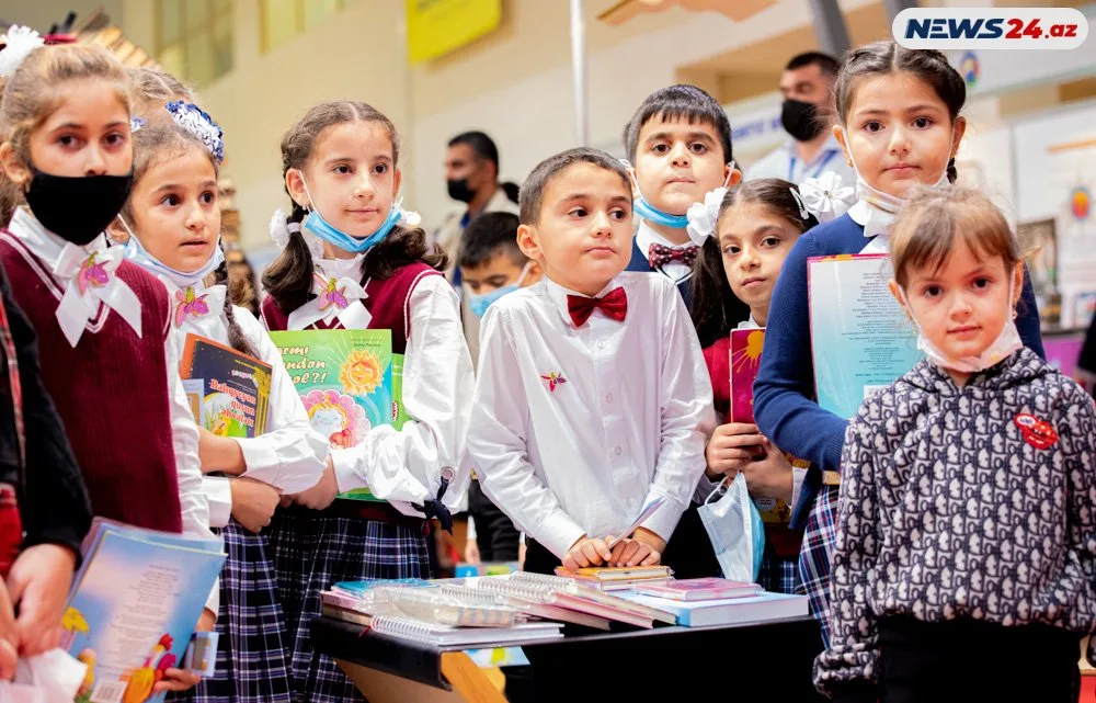 "Biz Qarabağa silahla yox, kitabla qayıdırıq" - KİTAB SƏRGİSİNDƏN FOTOLAR - YENİLƏNDİ