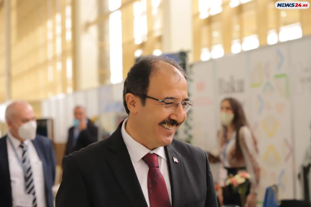 Cahit Bağçı Bakı Kitab Sərgisində - Fotolar