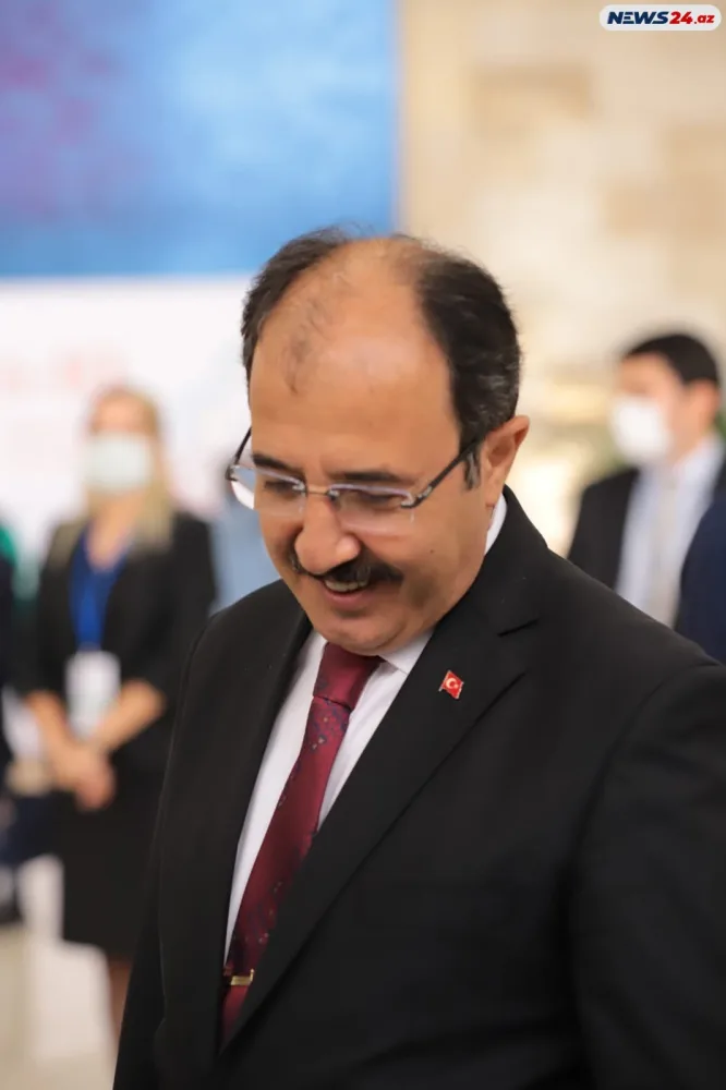 Cahit Bağçı Bakı Kitab Sərgisində - Fotolar