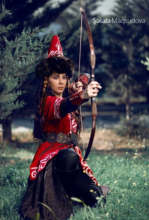 Azərbaycanlı məşhur xanımlar tarixi obrazlarda - FOTOLAR