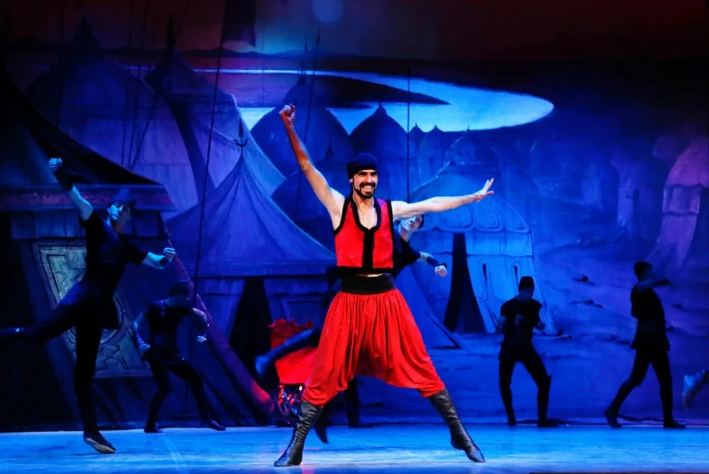 Opera və Balet Teatrı 113-cü mövsümə premyera ilə başladı - Fotolar