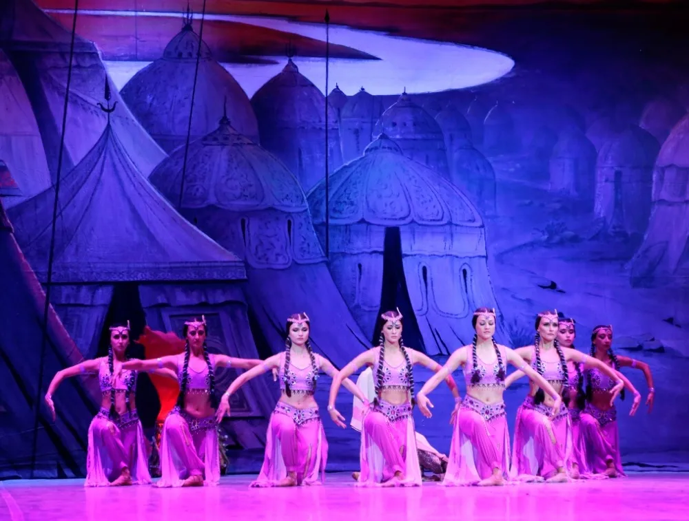 Opera və Balet Teatrı 113-cü mövsümə premyera ilə başladı - Fotolar