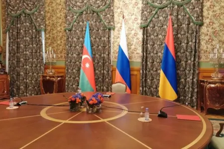 Minskdə Azərbaycan, Rusiya və Ermənistan XİN başçılarının - GÖRÜŞÜ KEÇİRİLDİ