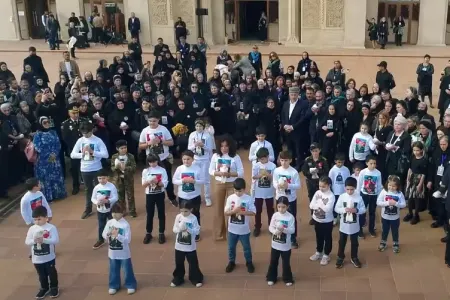 Şəhid övladları ataları üçün "Qovuş ona" oxudu - VİDEO