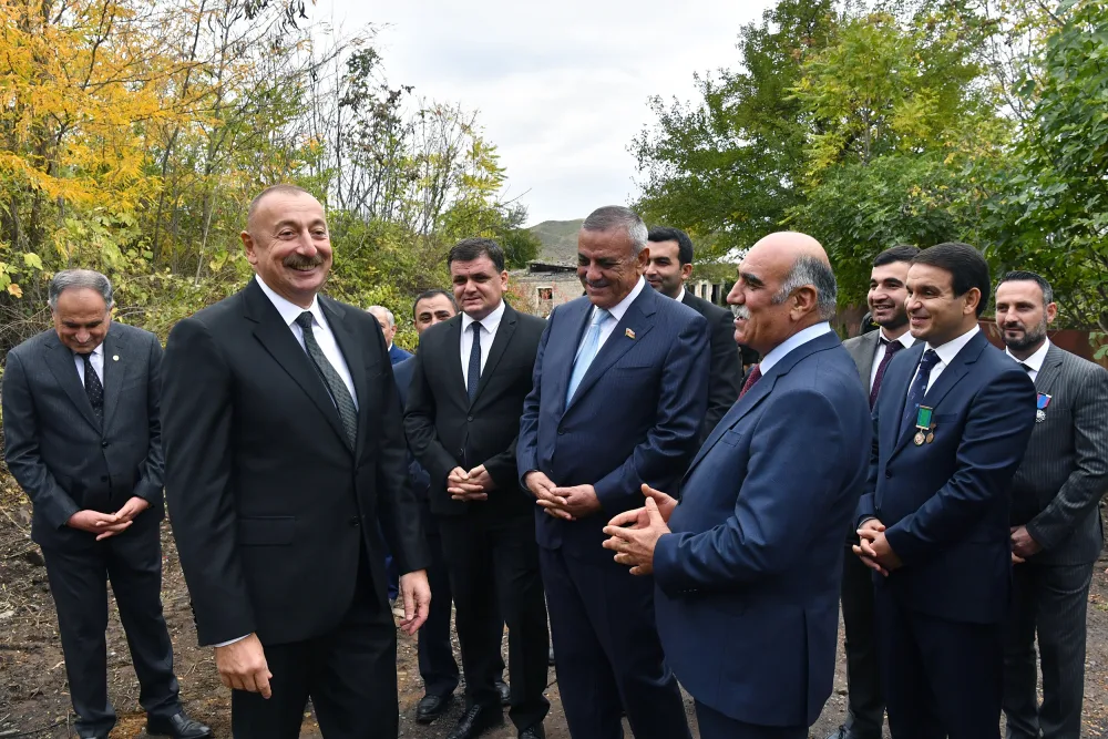 Prezident və birinci xanım Zəngilan ictimaiyyətinin nümayəndələri ilə görüşdülər - FOTOLAR