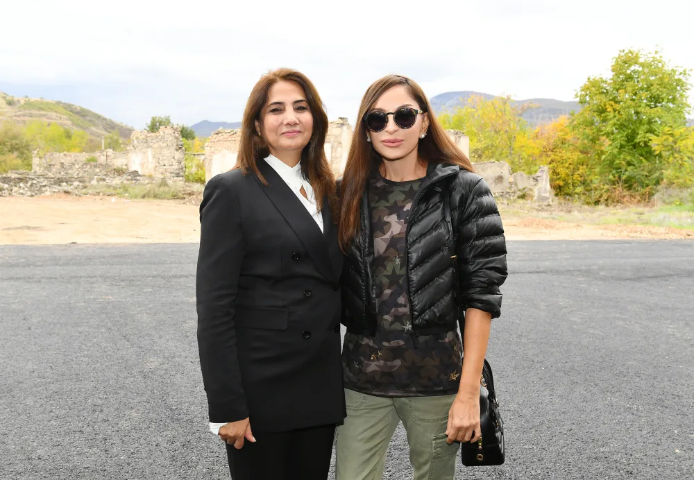 Prezident və birinci xanım Zəngilan ictimaiyyətinin nümayəndələri ilə görüşdülər - FOTOLAR