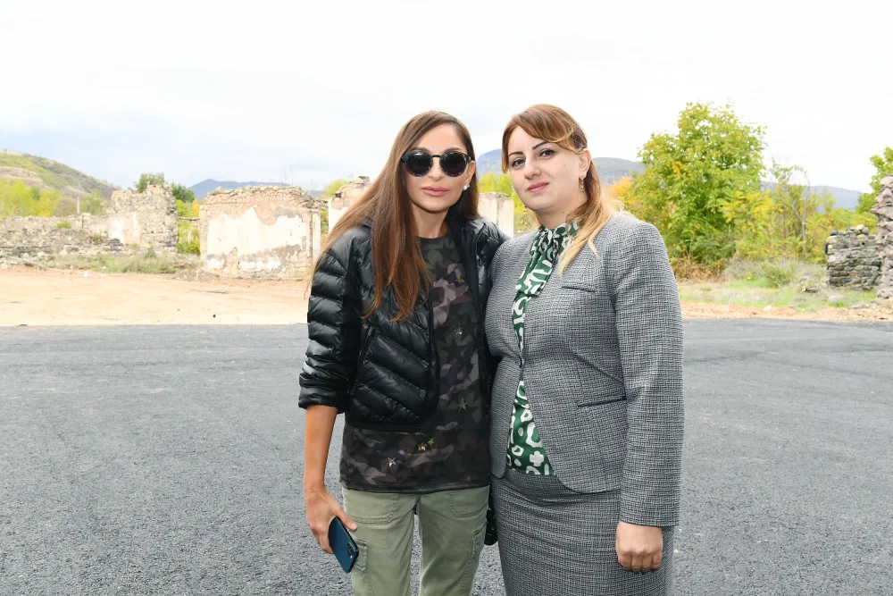 Prezident və birinci xanım Zəngilan ictimaiyyətinin nümayəndələri ilə görüşdülər - FOTOLAR