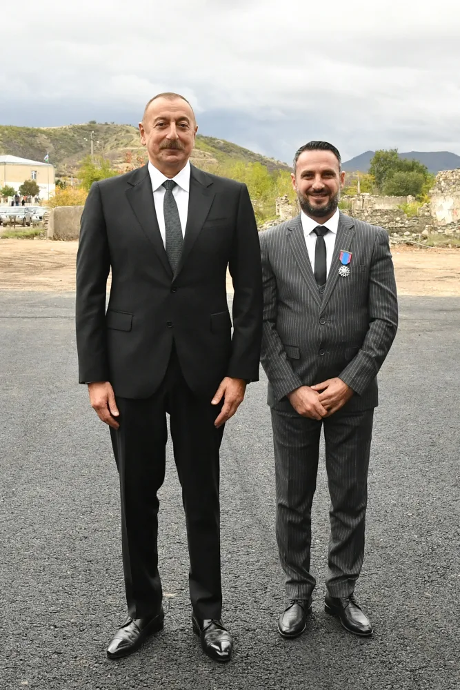 Prezident və birinci xanım Zəngilan ictimaiyyətinin nümayəndələri ilə görüşdülər - FOTOLAR