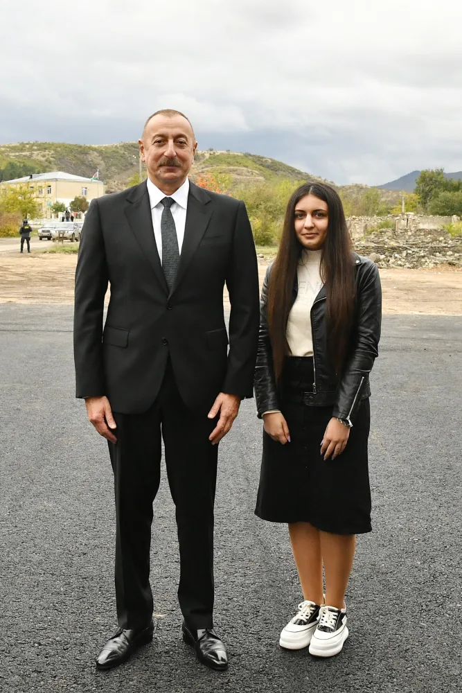 Prezident və birinci xanım Zəngilan ictimaiyyətinin nümayəndələri ilə görüşdülər - FOTOLAR