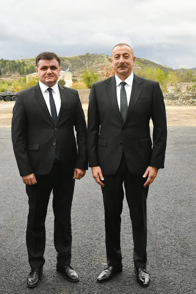 Prezident və birinci xanım Zəngilan ictimaiyyətinin nümayəndələri ilə görüşdülər - FOTOLAR