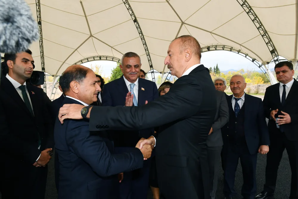 Prezident və birinci xanım Zəngilan ictimaiyyətinin nümayəndələri ilə görüşdülər - FOTOLAR