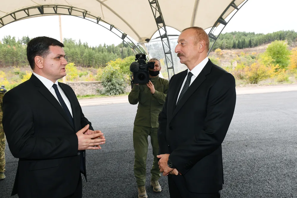 Prezident və birinci xanım Zəngilan ictimaiyyətinin nümayəndələri ilə görüşdülər - FOTOLAR