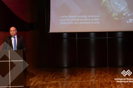 Anar Kərimov şəhid ailələri ilə görüşdü