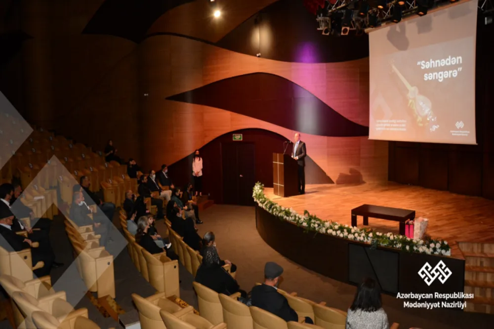 Anar Kərimov şəhid ailələri ilə görüşdü