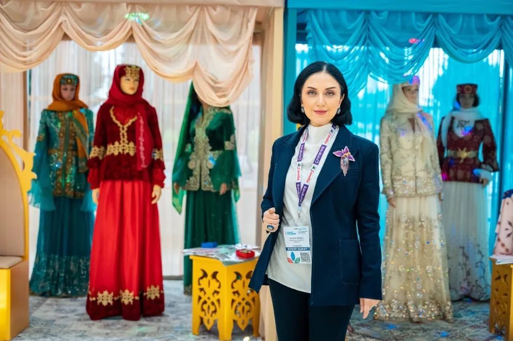 "Qarabağ" Milli Geyim Kolleksiyası beynəlxalq sərgidə təqdim olundu - FOTO