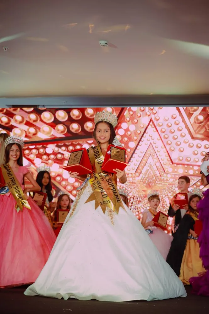 Kamilla Məmmədzadə Qran-pri qazandı - FOTO