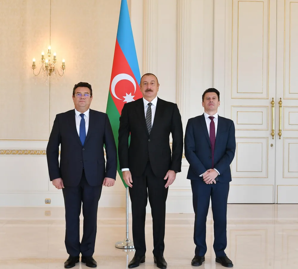 Prezident Rumıniyanın yeni səfirinin etimadnaməsini qəbul etdi - YENİLƏNDİ