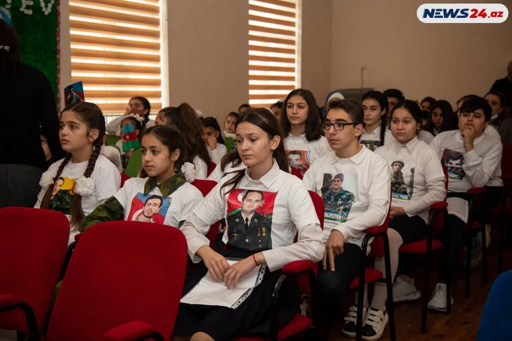 41 sinifdən ucalan şəhid adları - 317 saylı məktəbdə ANIM - VİDEO__NEWL____NEWL__
