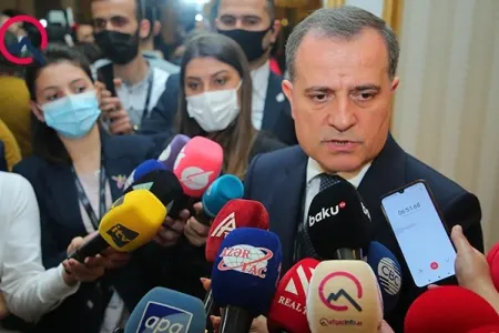 Ceyhun Bayramov İranla münasibətlərdən danışdı