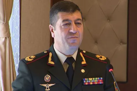 Vasif Talıbov nazir qudasını işdən çıxardı