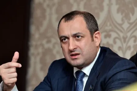 “Hər dövlətin müstəqillik günü var, amma hər dövlətin Zəfər günü yoxdur!” - Adil Əliyev