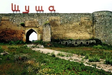 Tanınmışlar qələbəmizin "Zəfər Marşı" nı səsləndirdi- - VİDEO